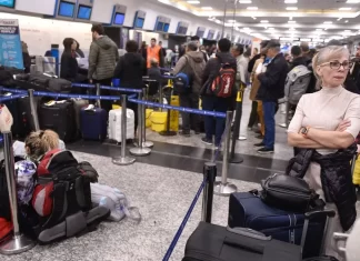 Ultimátum del Gobierno a los gremios por Aerolíneas: Mañana deberán presentar una propuesta o cierra la empresa