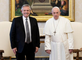 Alberto Fernández canceló su visita al Papa Francisco