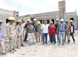 Sáenz supervisó el avance de 93 viviendas de las 177 proyectadas de Rosario de Lerma