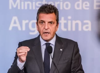 Massa prometió eliminar los impuestos internos para pymes que incrementen exportaciones