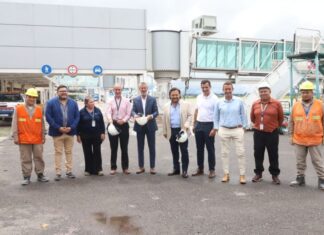 Gustavo Sáenz recorrió las obras de ampliación del aeropuerto