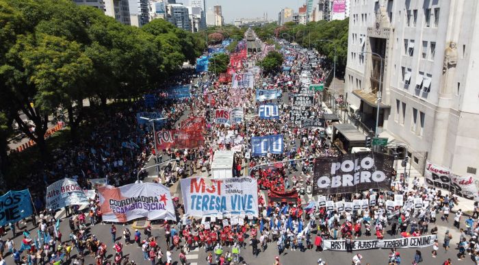 643e99489914b_700_387!