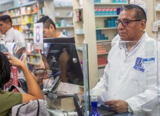 Las farmacias bajarán sus persianas durante una hora e irán a la justicia contra el DNU