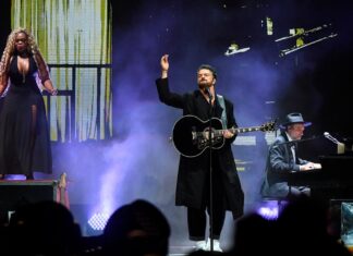 Arjona cierra su gira internacional en Argentina