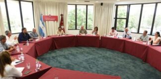 El Gobernador en reunión de gabinete: Monitoreo de cada área y anuncio de la asunción de las nuevas autoridades de Seguridad