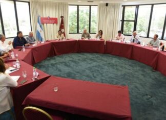 El Gobernador en reunión de gabinete: Monitoreo de cada área y anuncio de la asunción de las nuevas autoridades de Seguridad