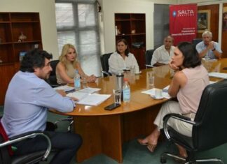 Funcionarios provinciales y legisladores nacionales analizaron la ley ómnibus