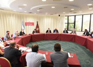 El gobernador y su gabinete de ministros analizaron el impacto de las medidas nacionales en la Provincia