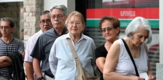 El Gobierno oficializó un bono extraordinario para jubilados