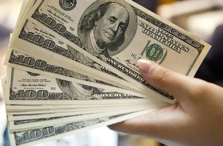 A cuánto puede llegar el dólar en septiembre sin intervención del Gobierno según la nueva banda cambiaria