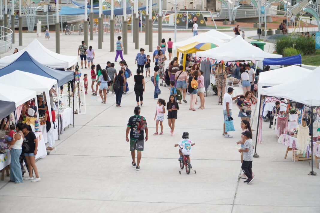 paseo-de-compras-vecinal-en-parque-sur-1536x1024