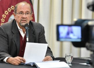 Camacho: “Los servicios que van a terminar saturándose son los del Estado”