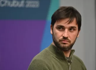 El gobernador de Chubut convocó a sesiones extraordinarias y busca el apoyo de la Legislatura local