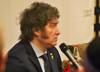 Milei calificó de delincuentes a los legisladores que quisieron modificar la ley ómnibus