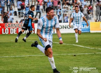 Gimnasia y Tiro se hizo fuerte de local y sigue sumando