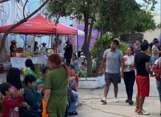 Exitosa feria de Pascuas en la escuela de emprendedores