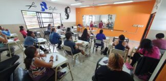 Más oportunidades: comienzan las clases en la Escuela de Barbería y Peluquería