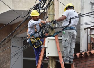 El próximo martes se retomará con el trabajo de despeje de cables en desuso