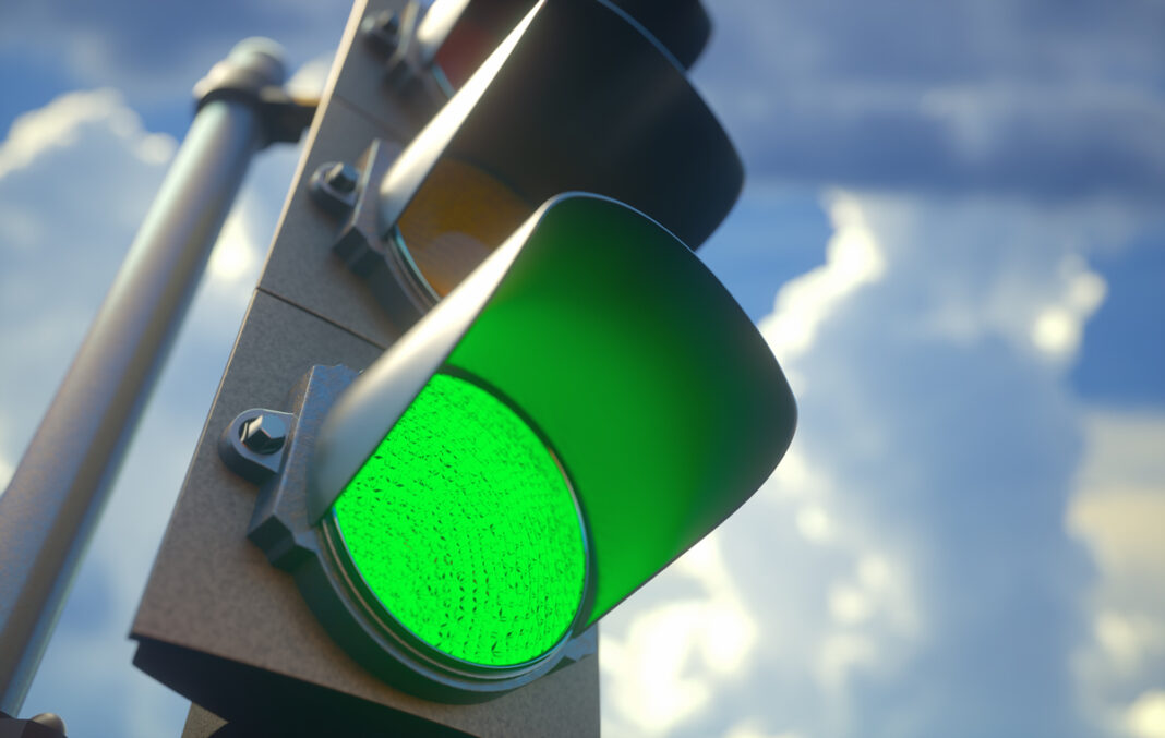 traffic-light-green-2021-08-26-18-26-31-utc