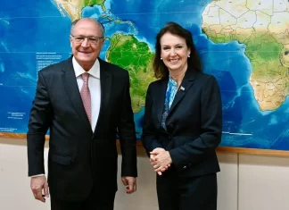 Diana Mondino viajó a Brasil para reactivar las relaciones bilaterales