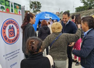 Más de 20 mil personas visitaron “El mercado en tu barrio” ayer