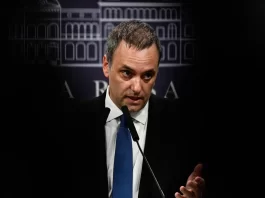 El Gobierno de Milei redujo en un 60% la planta política del Ministerio de Salud