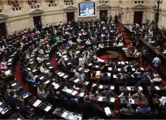 LLA consiguió su primera minoría