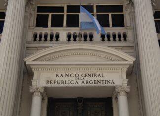 El Banco Central volvió a bajar las tasas de interés
