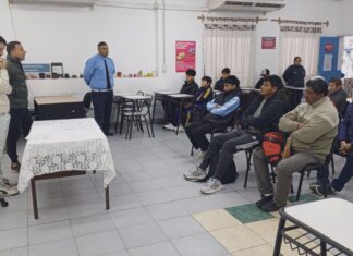 30 jóvenes menores de 17 años recibieron su primera licencia de conducir