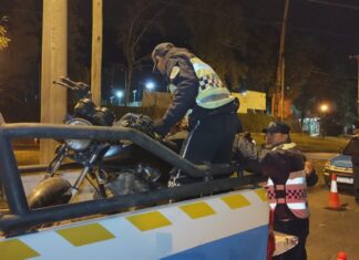 Operativos en plaza Alfonsina Storni: se secuestraron más de 20 vehículos en una semana