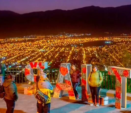 La ciudad de Salta recibe a miles de turistas en el inicio de las vacaciones de invierno