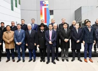 En la AMIA, el gobernador Sáenz participó del Encuentro Federal por la Memoria
