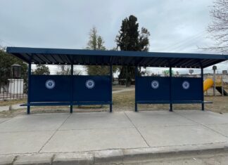 El municipio repara y acondiciona paradores de colectivos