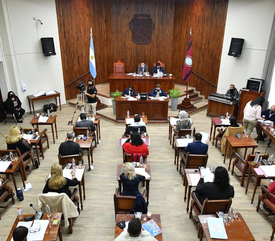 726477-51002067429-fba6d2a892-c