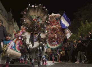 El domingo habrá feria de comidas regionales y desfile de comparsas