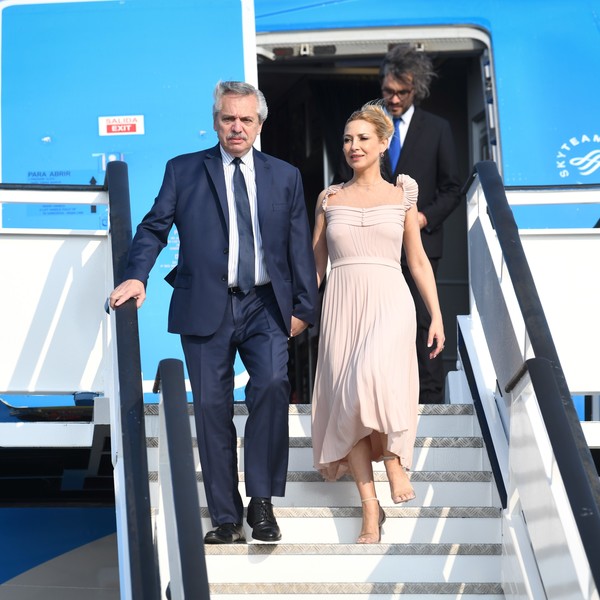 oXJZeZyIA_600x600__1