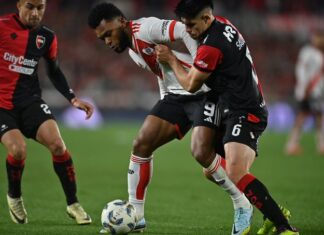 Con el debut de Acuña, River empató sin goles con Newells