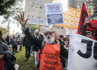 Buenos Aires: Piqueteros marcharán al Congreso contra el veto de la ley jubilatoria