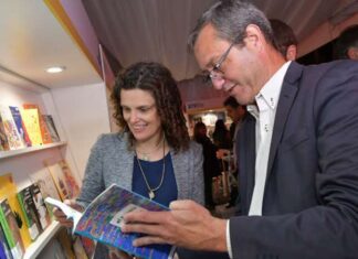 Se inauguró la XIV Feria del Libro de Salta en la Usina Cultural