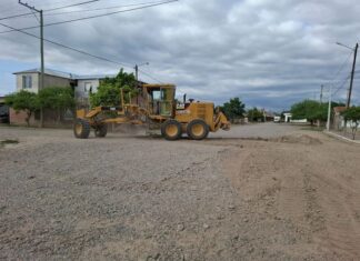 Continúan las obras de nivelación y descacharrado en General Güemes