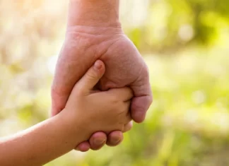 Salta incorpora por ley una licencia de 120 días para familias adoptivas