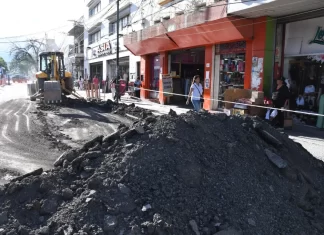 El municipio trabaja en la reconstrucción de dársenas de colectivos sobre la Av. San Martín