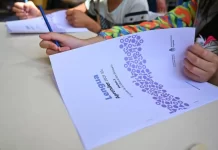 Según un informe, el rendimiento argentino en las pruebas PISA 2025 bajó respecto a 2022