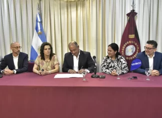Estudiantes de medicina del interior podrán hacer el curso de ingreso en su municipio
