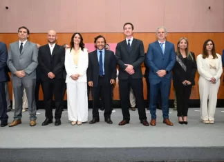 Gustavo Sáenz tomó juramento a nuevos ministros y secretarios