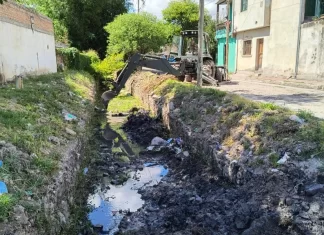 Avanza la limpieza del canal Tinkunaku y 115