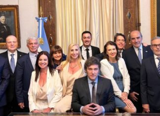 Javier Milei convocó esta noche en Olivos a todos los integrantes del Gabinete