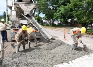 Ejecutaron obras de hormigonado en la Av. Héroes de la Patria