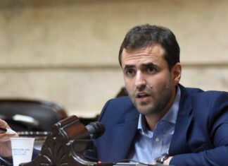 Estrada no se presentó a declarar y envió un escrito con su abogado