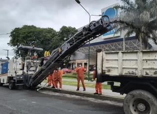 Ejecutan obras de repavimentación en la avenida Bicentenario de la Batalla de Salta